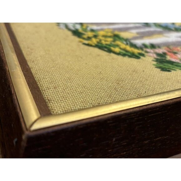 1950s Vintage Framed Garden Gazebo Picture Yarn Art Needle Point 19x15" - Picture 6 of 16